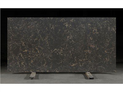 Diepgrijze marmerlook kwartssteen met gouden aders